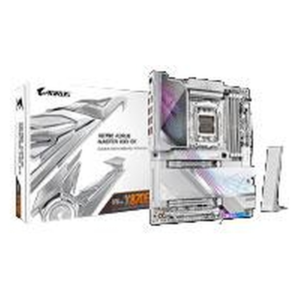 GIGABYTE X870E A MASTER X ICE: Tarjeta Madre Socket AM5 DDR5