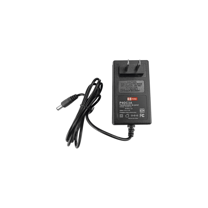 Fuente de Poder Regulada / Salida 9 Vcc / 3 A / Entrada Universal 100-240 Vca / Protección contra Sobretensiones / Diseño Compacto 65 x 70 x 24 mm